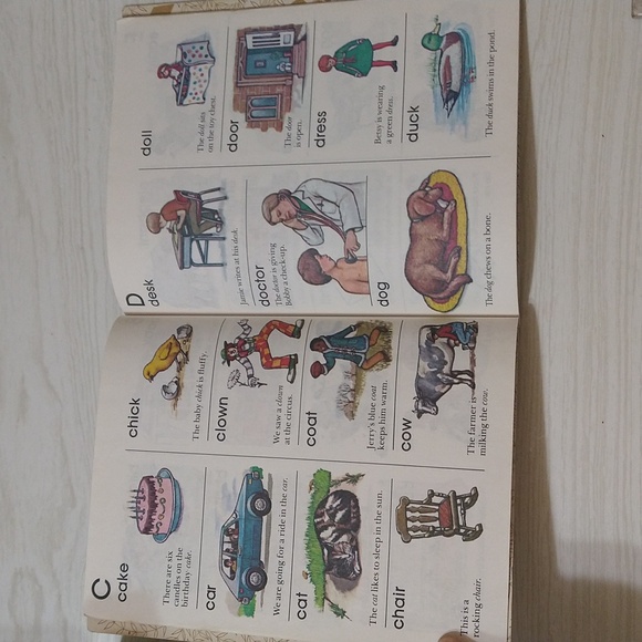 Vintage 1981 Little Golden Picture Dictionary Children's Book - Picture 4 of 4